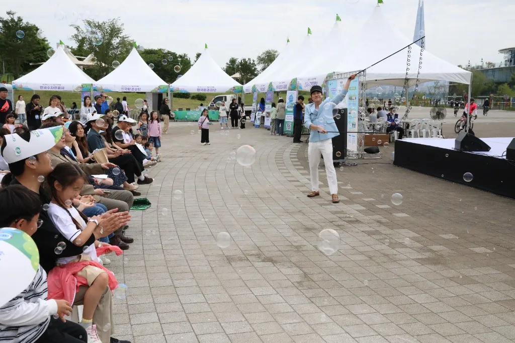한강사랑 그림그리기 대회 버블쇼